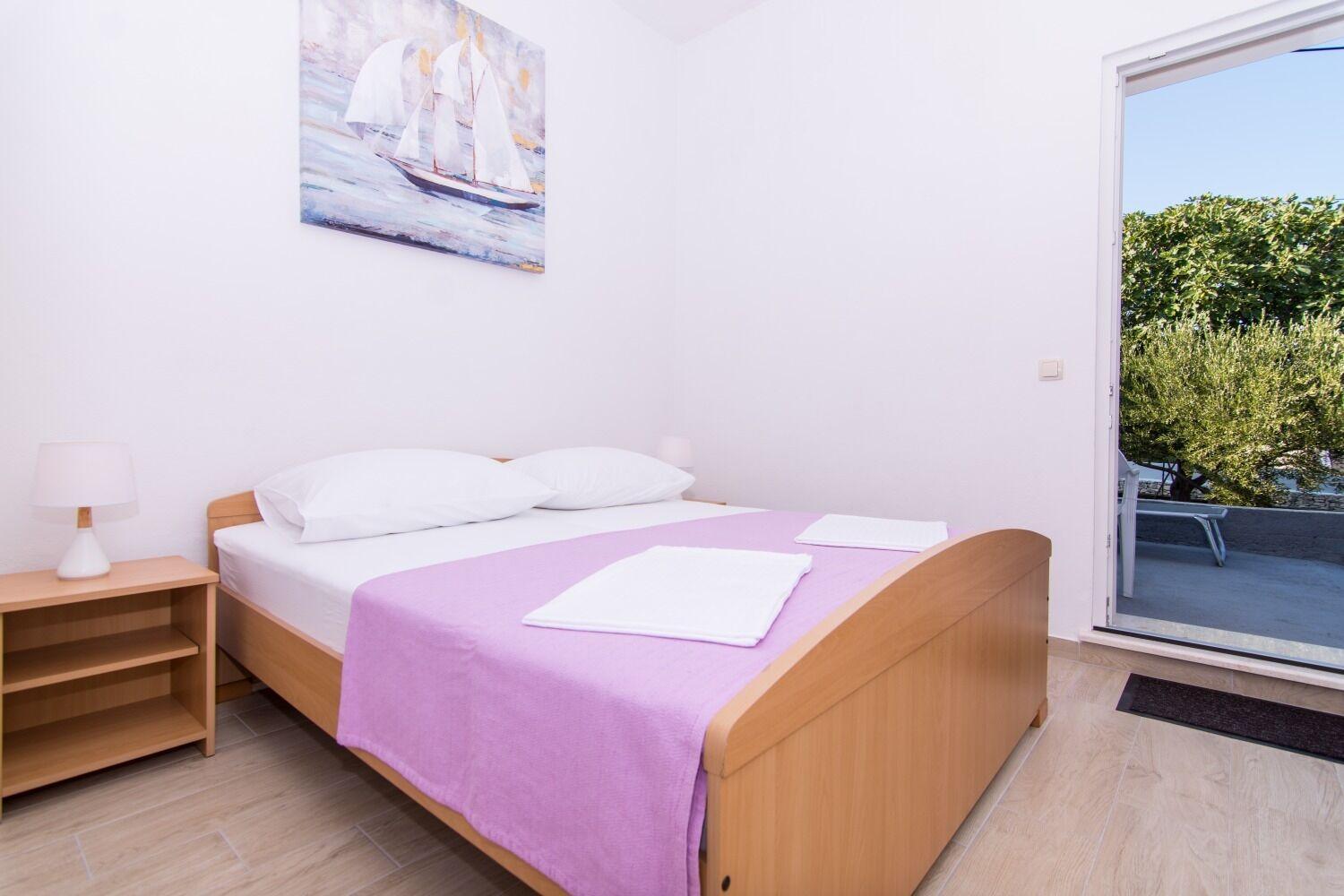 Apartments Ivica - Garden Terrace Slatine Exterior photo