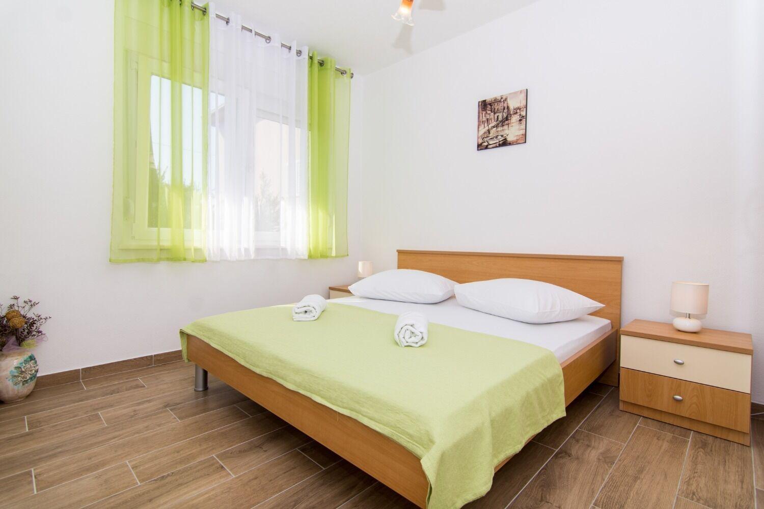 Apartments Ivica - Garden Terrace Slatine Exterior photo